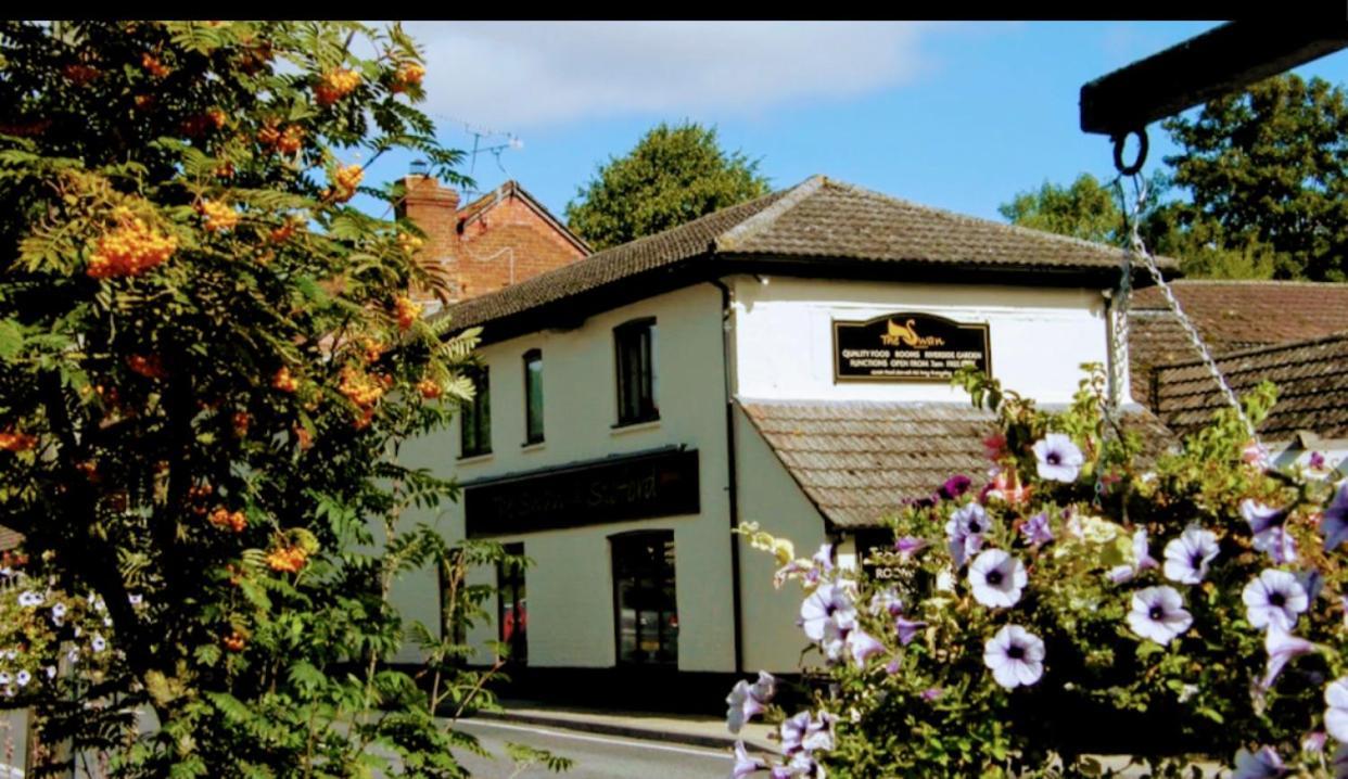 The Swan @ Stoford酒店 外观 照片 The Old Post Office, Great Haywood