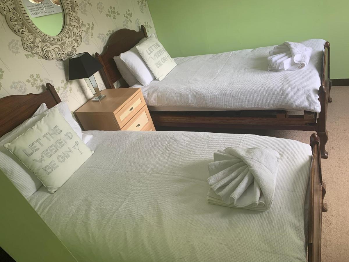 The Swan @ Stoford酒店 外观 照片 A room at the hotel